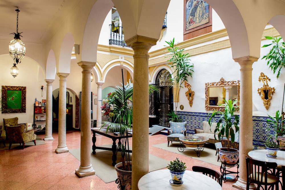 Hotel Abanico Casa Palacio 1