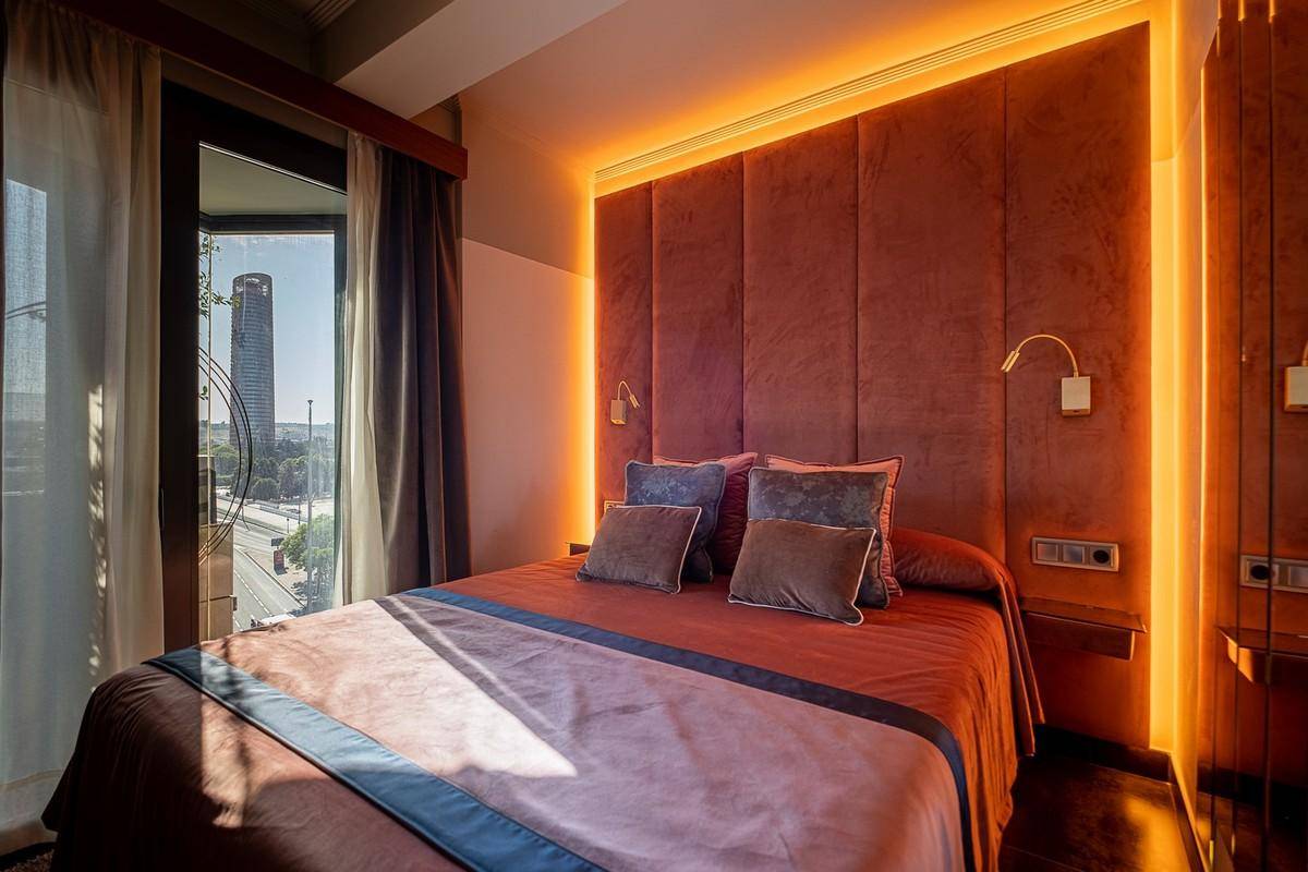 ON Suites Sevilla Apartments 1