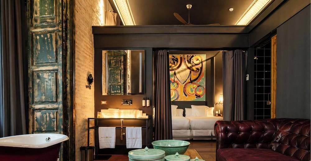 Hotel Lobby 1