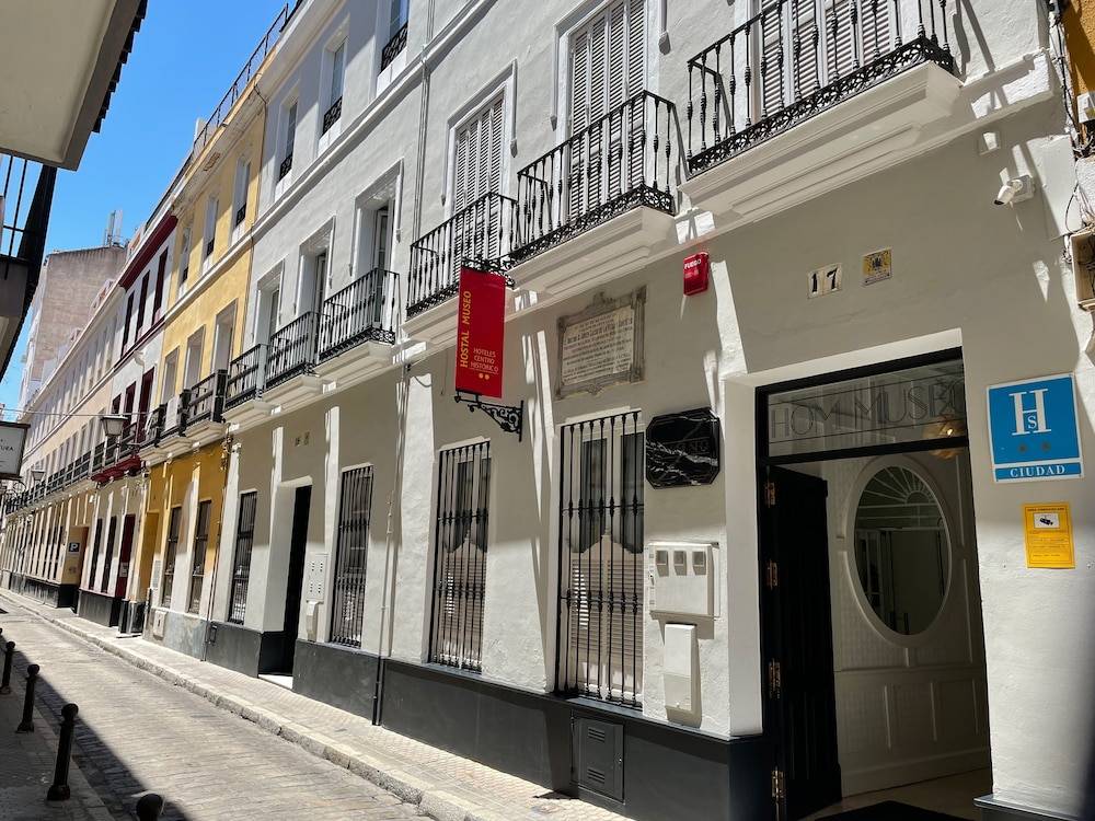 Hostal Hom Museo 1