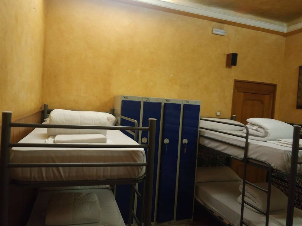 Hostal Avenida Andalucia - Solo Adultos 2