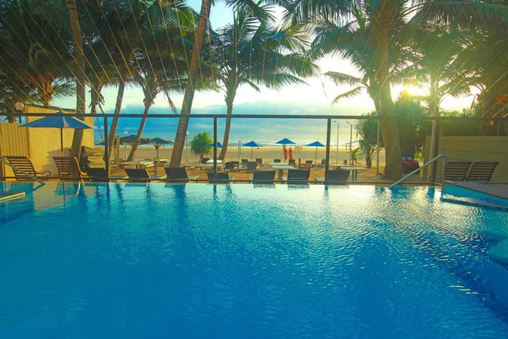 Beacon Beach Hotel 1