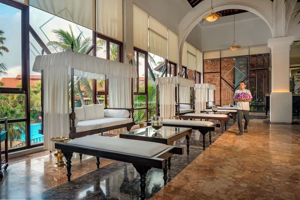 Royal Palms Beach Hotel 2