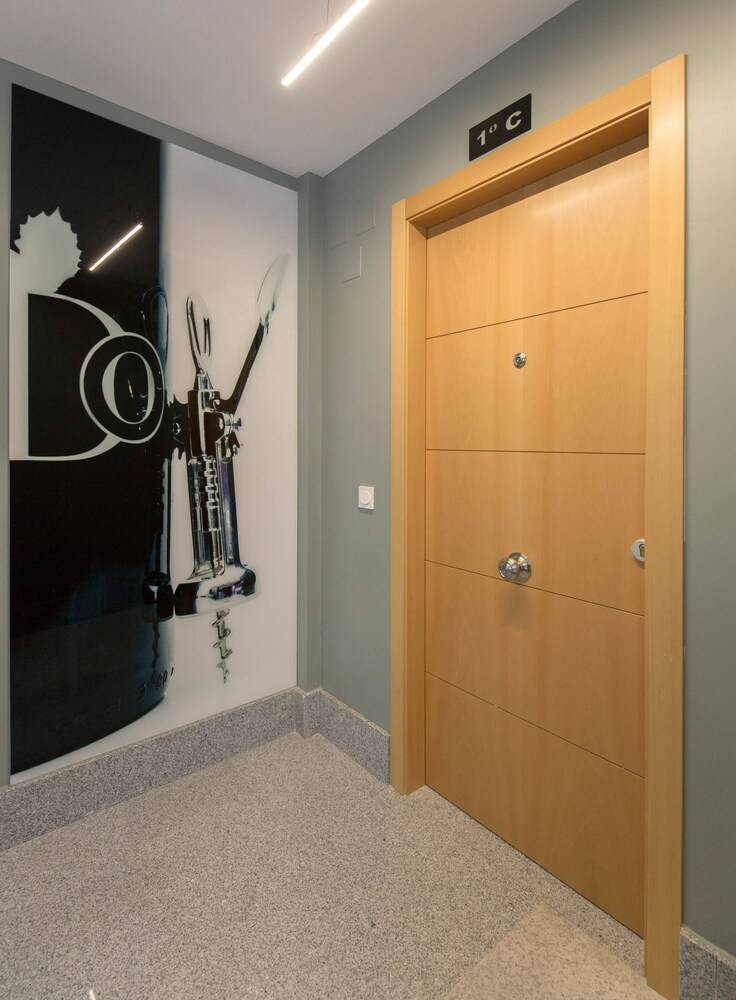 Apartamentos Ele San Justo Plaza 1