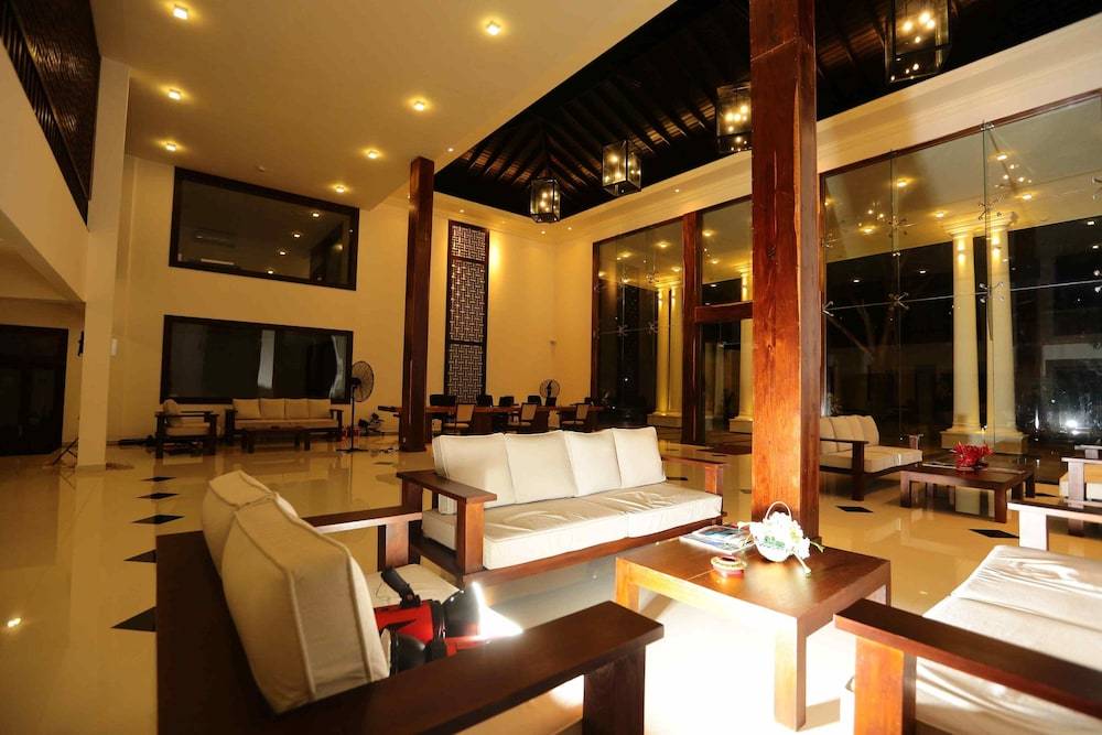 Lagoon Paradise Beach Resort 2