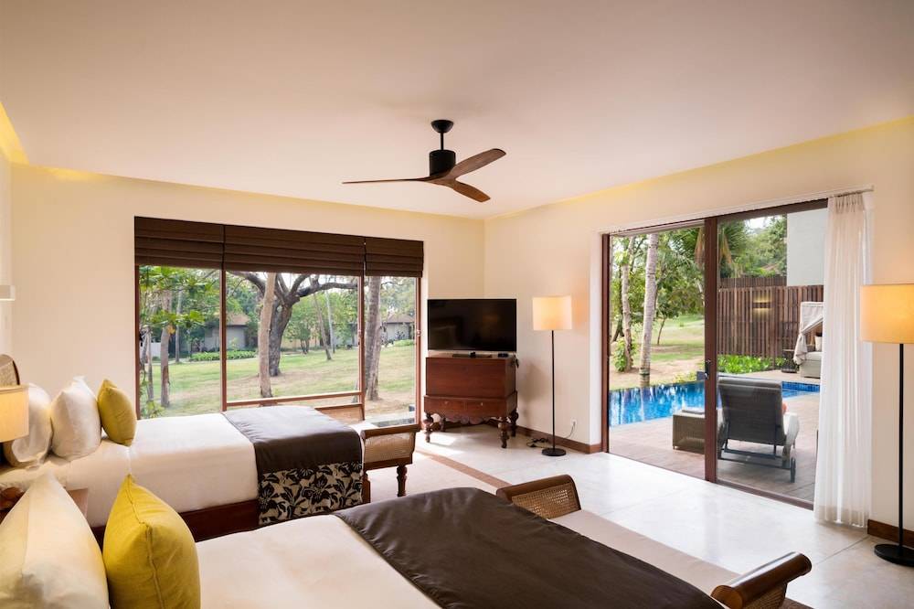 Anantara Peace Haven Tangalle Resort 1