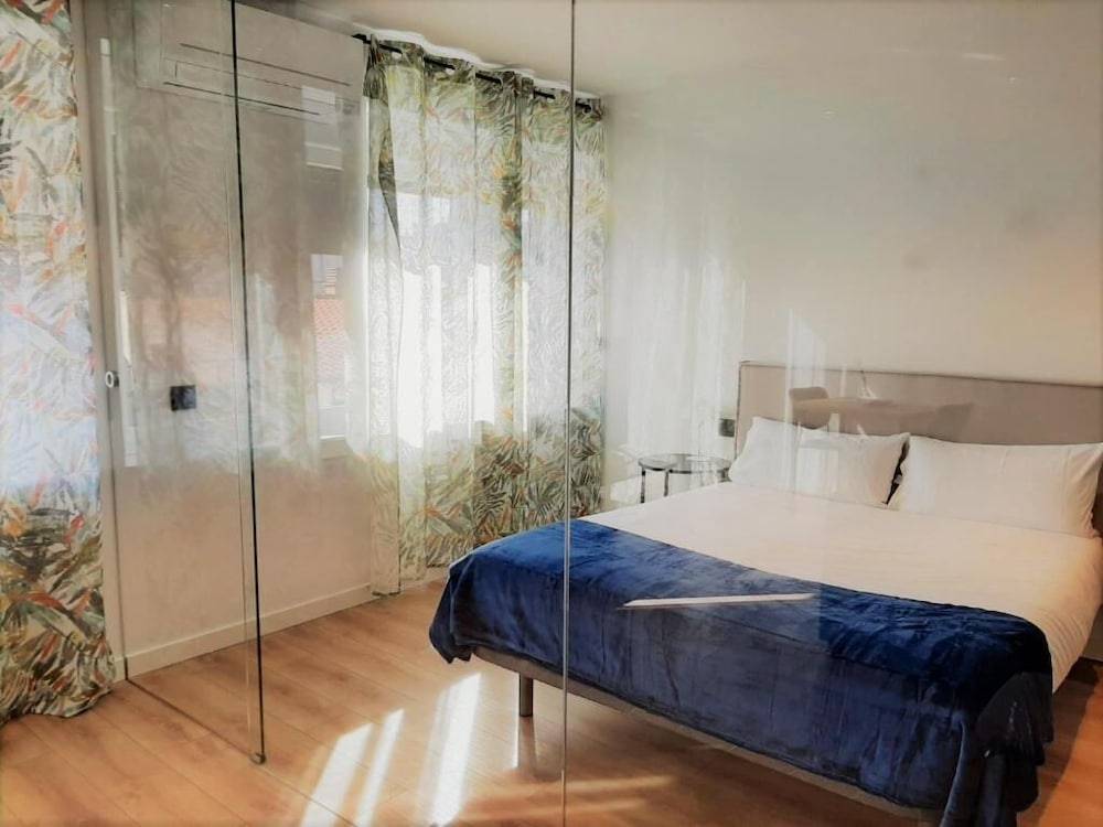 Apartamentos Celestina by gaiarooms 1