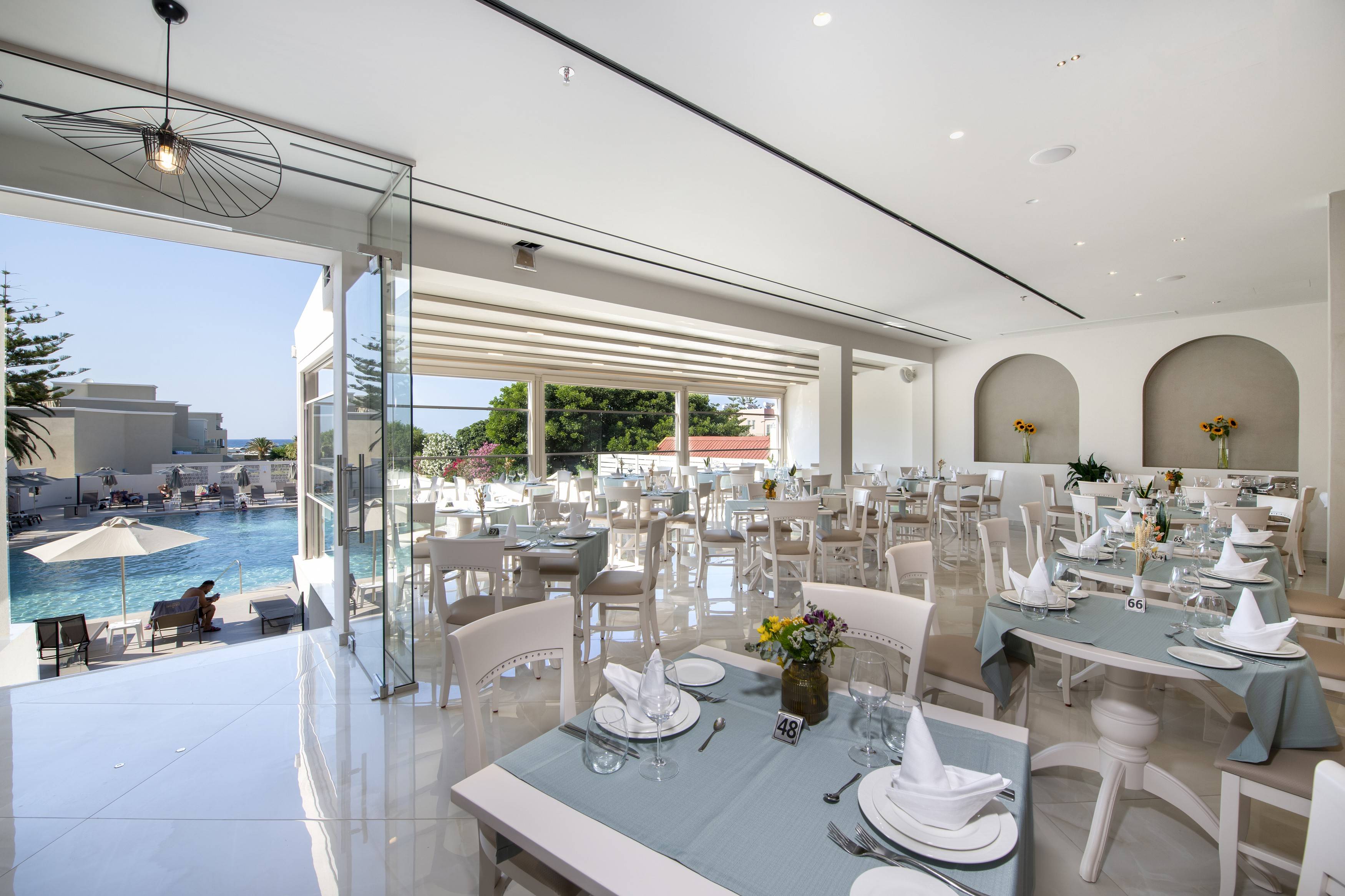 Vantaris Luxury Beach Resort 2