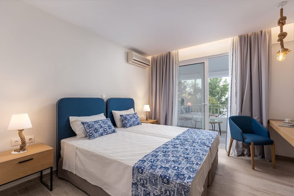 Sirocco Hotel 2