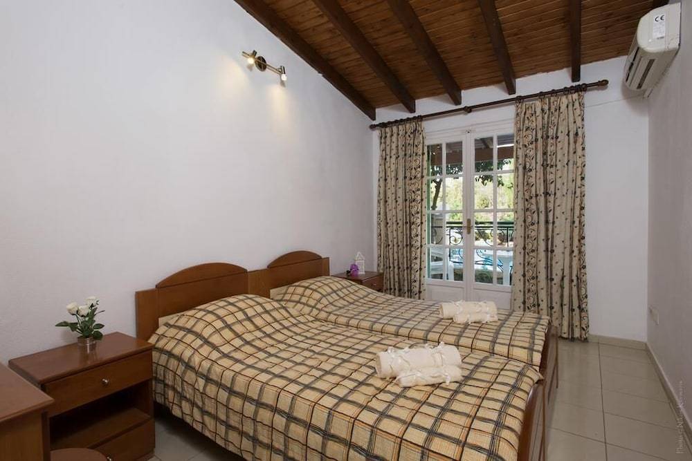 Philippos Kassiopi Apartments 2