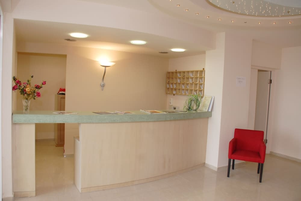 Glyfada Beach Hotel 2