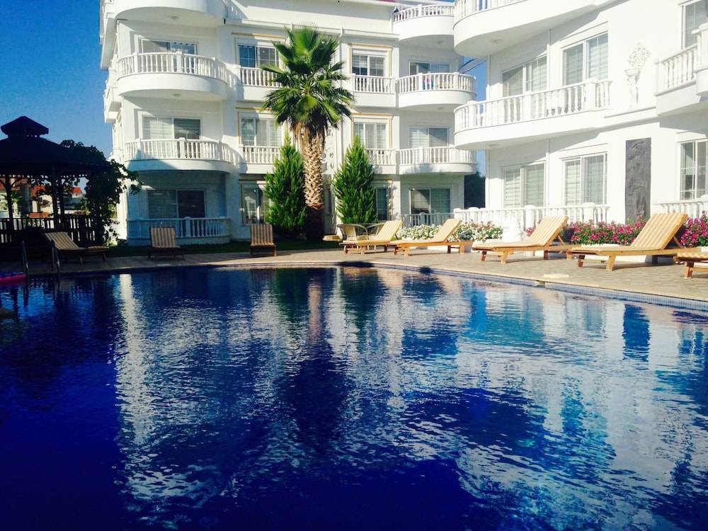 Belka Golf Residence Exclusive Apt Poolside 1