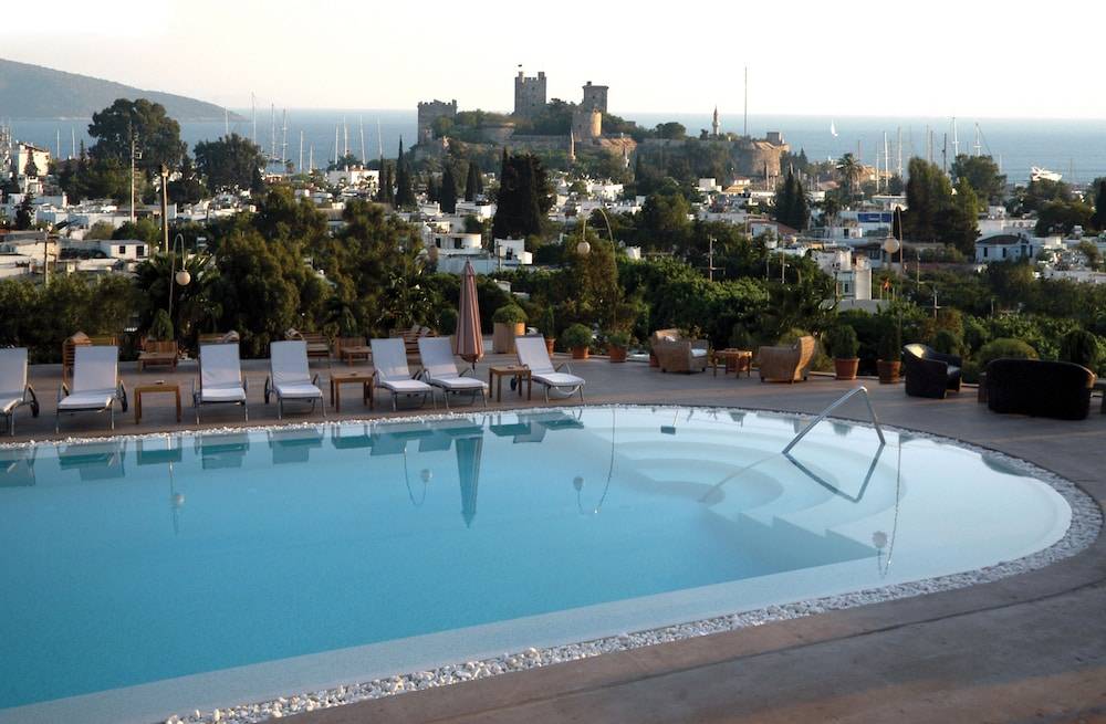 Lvzz Hotel 1