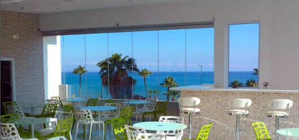 Achilleos City Hotel 1