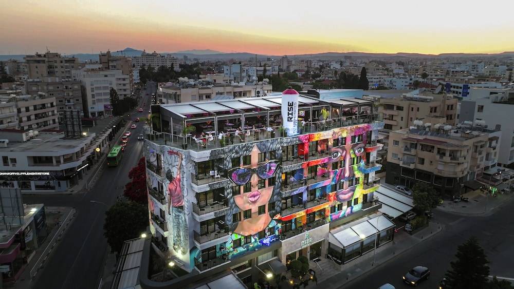 Rise Urban Art Hotel 1