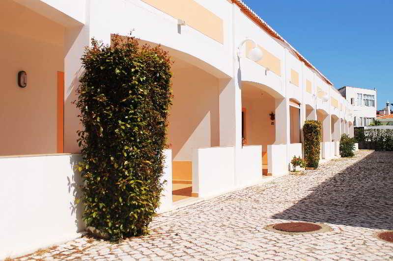 Oasis Beach Apartments 1