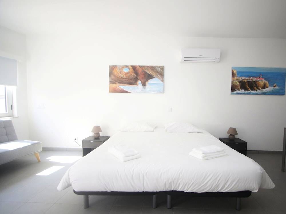 Guest House Lovely Swan 1