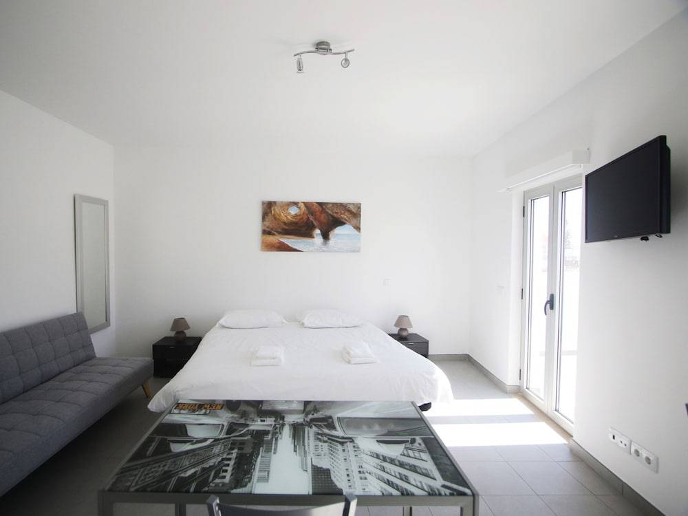 Guest House Lovely Swan 2