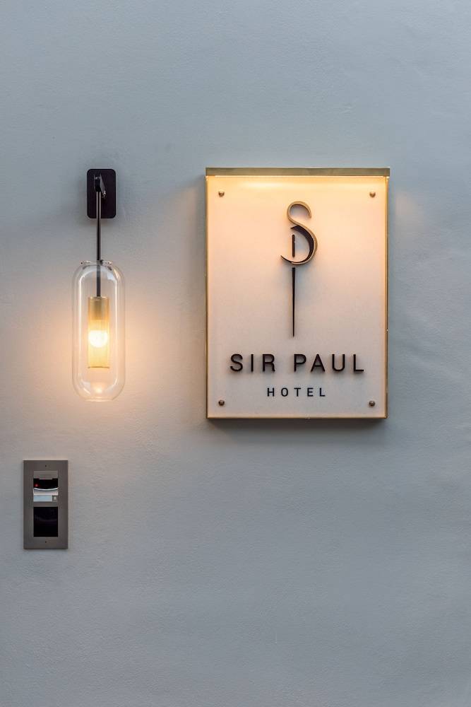 S Paul City Hotel 1