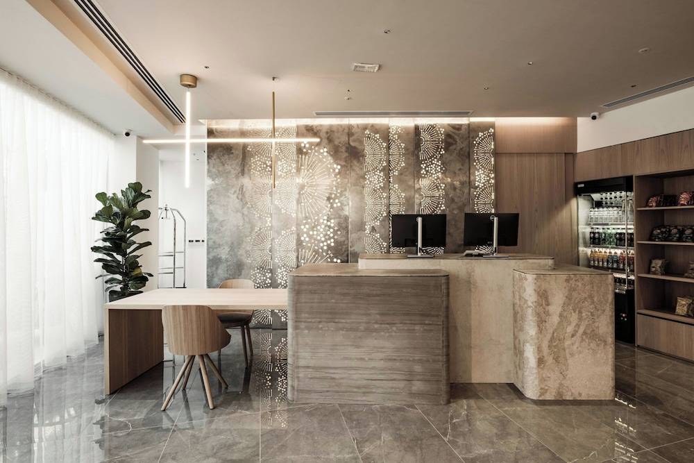 AC Hotel by Marriott St Julian's 2