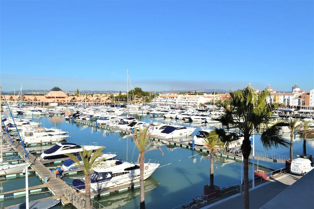 Marina Plaza by Garvetur 1