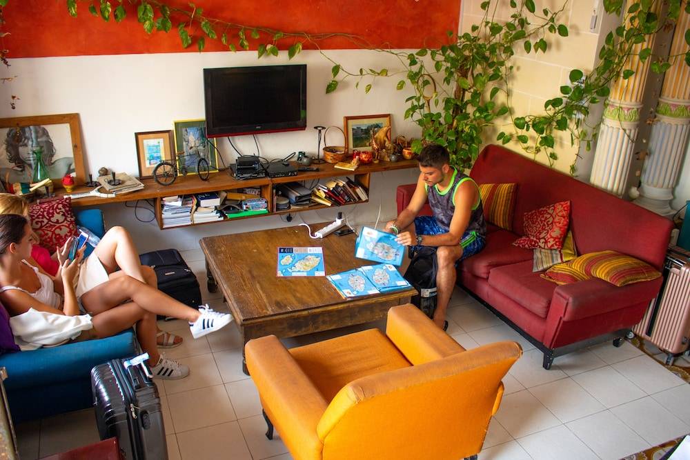 Hostel Malti Budget 2
