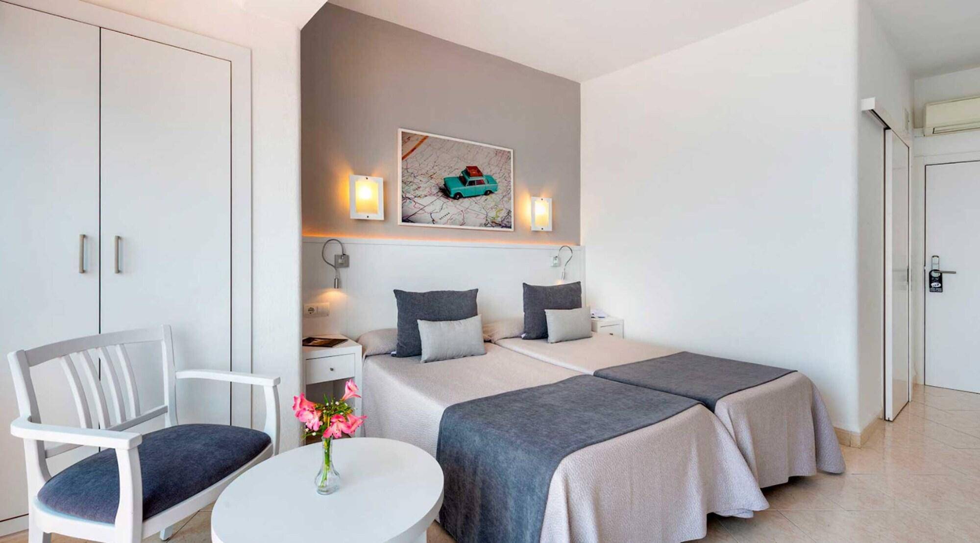 Hotel Cenit & Apts Sol y Viento 1