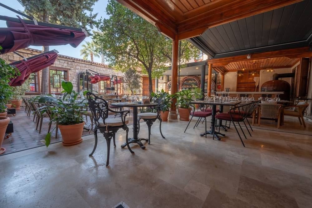 Belmondo Suites Old Town Antalya 1