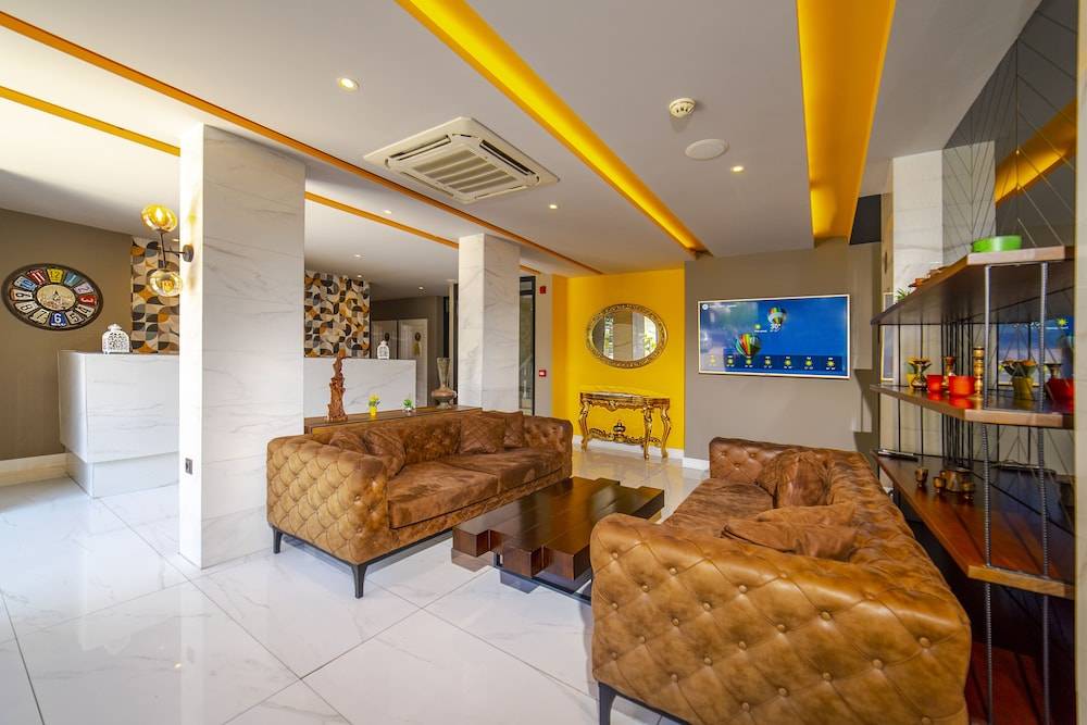 Nebilux Hotel 2