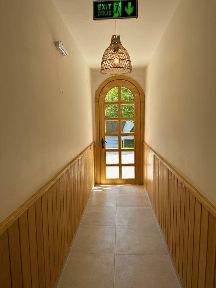 Audo Studio 2