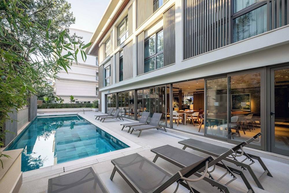 Lei Hotel 1