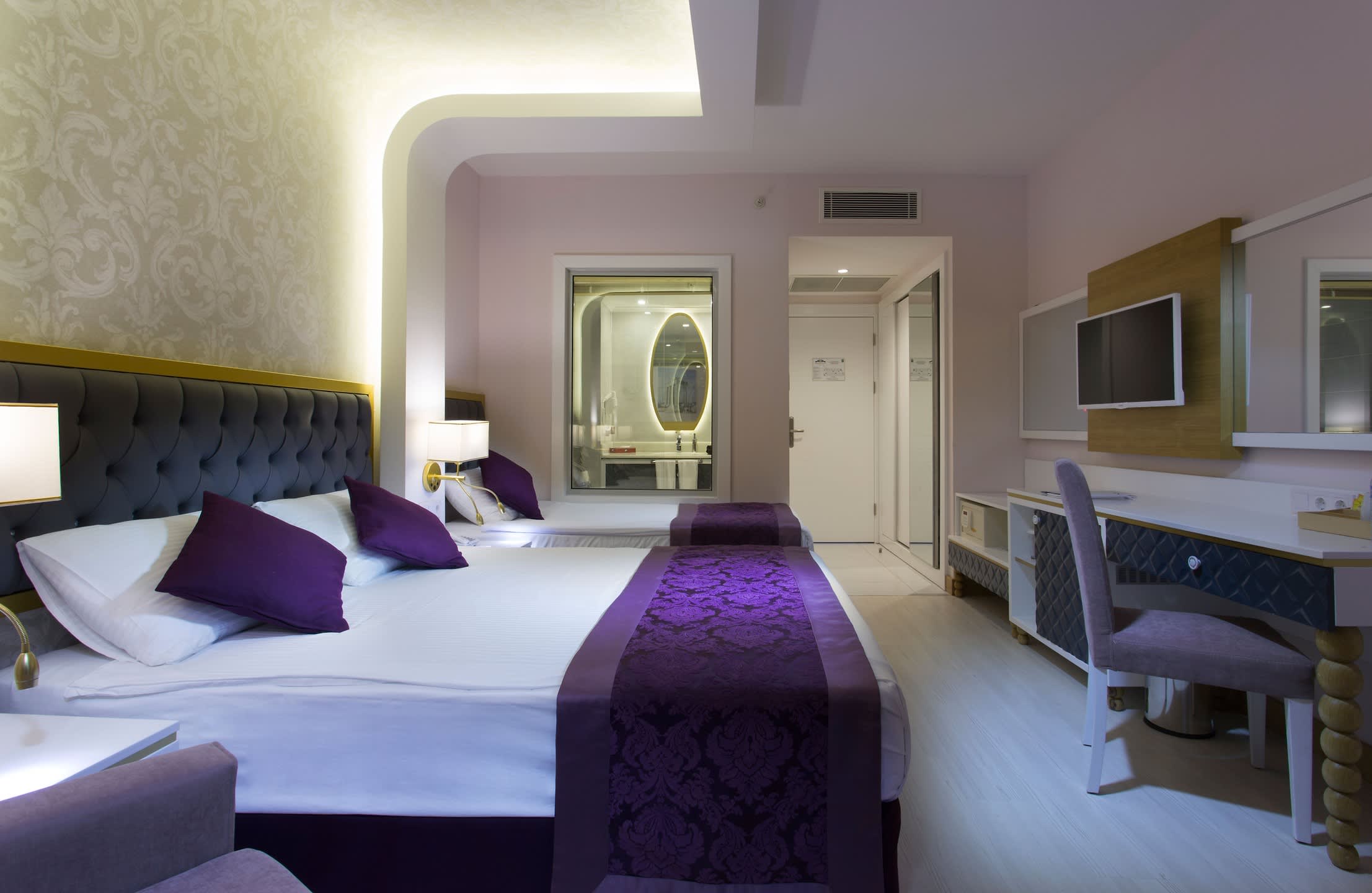 Water Side Resort & Spa 2