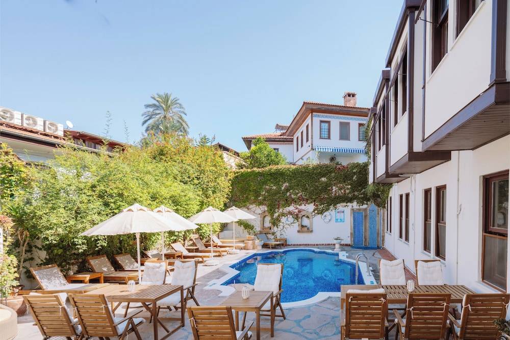 Aspen Hotel Kaleiçi 1
