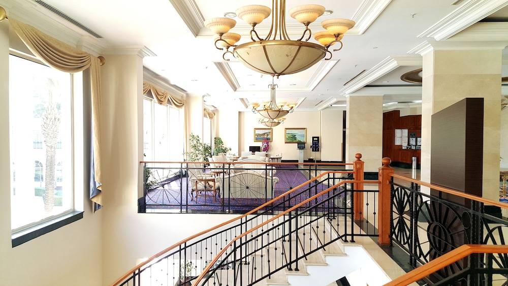 IC Hotels Airport 2
