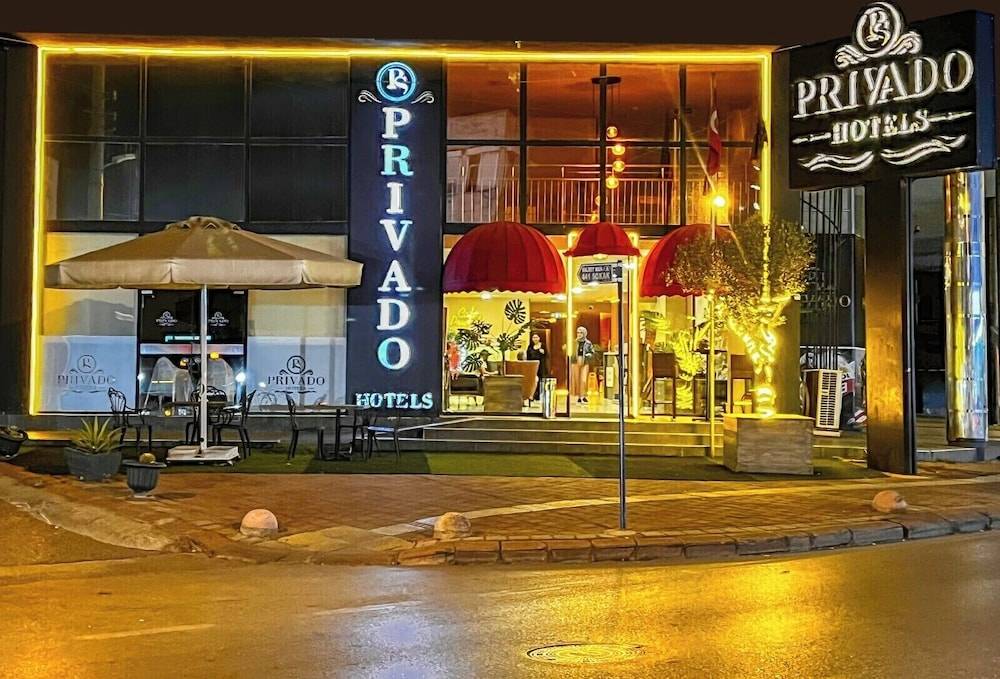 PRIVADO HOTELS 1