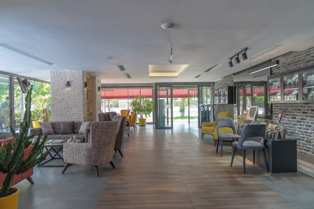 Laren Sea Side Hotel Spa 2