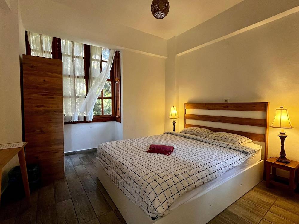 Kuyu Beergarden Hostel 1