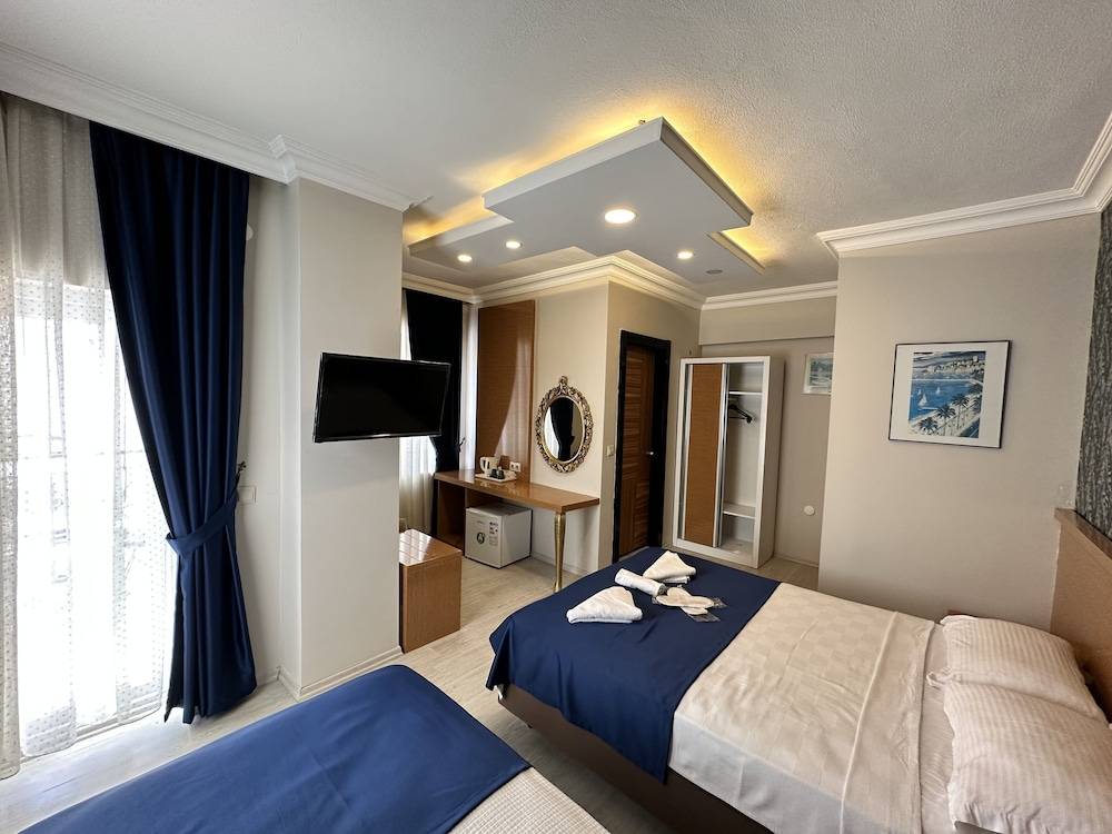 Serenity Suit Hotel 1