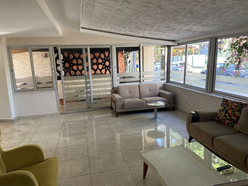 Serenity Suit Hotel 2