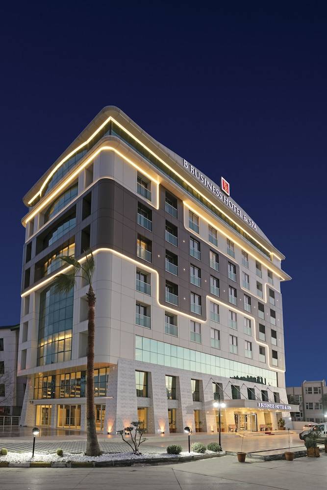 B Business Hotel & Spa 1