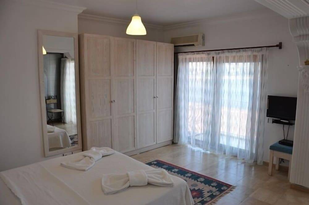 Caretta Hotel 2