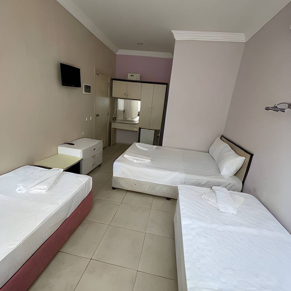 Beachway Hotel 2