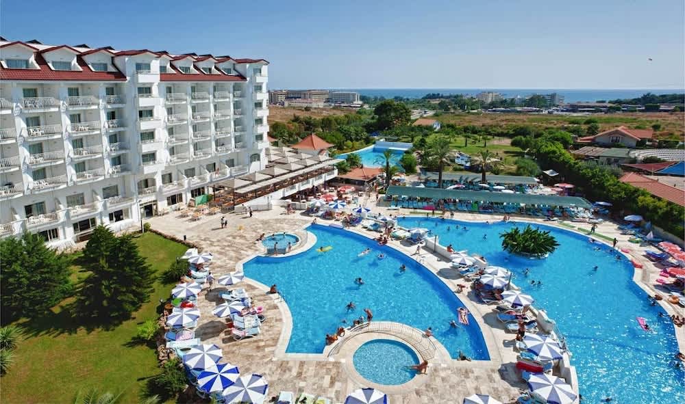 Serenis Hotel 1