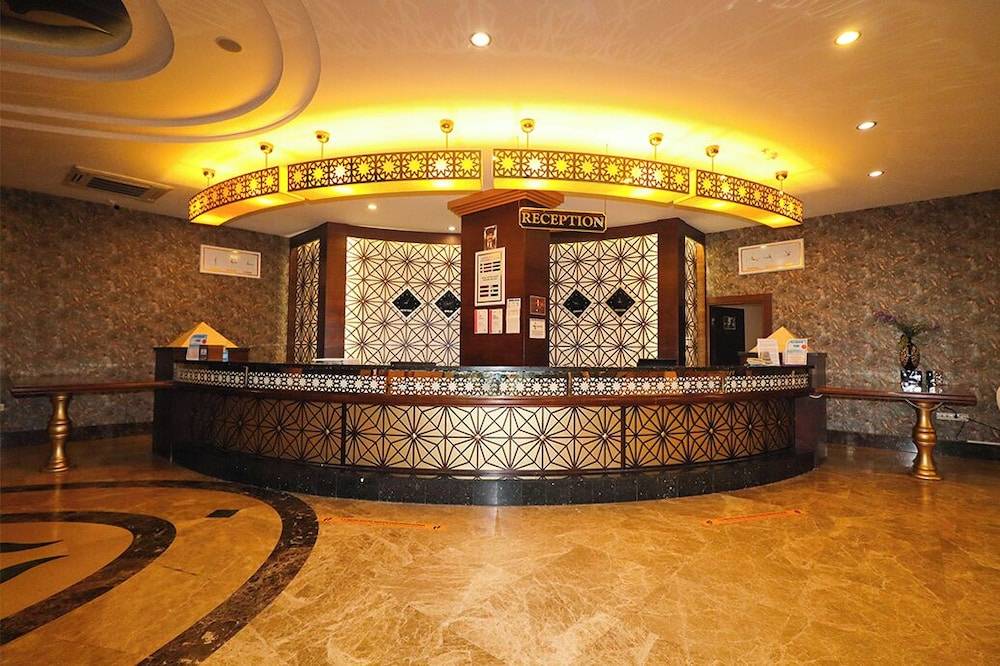 Throne Beach Resort & Spa - Ultra All Inclusive 2