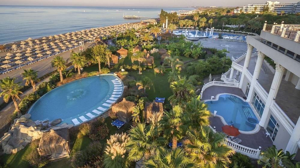 Starlight Resort Hotel 1