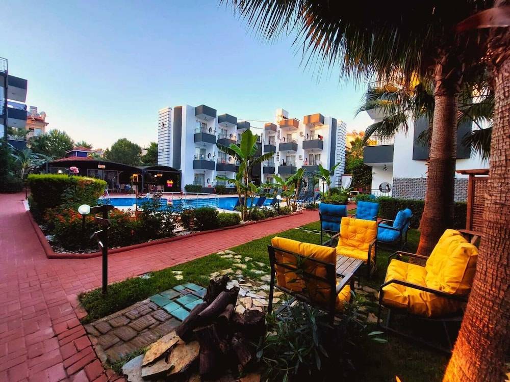 Summer Rose Hotel 1