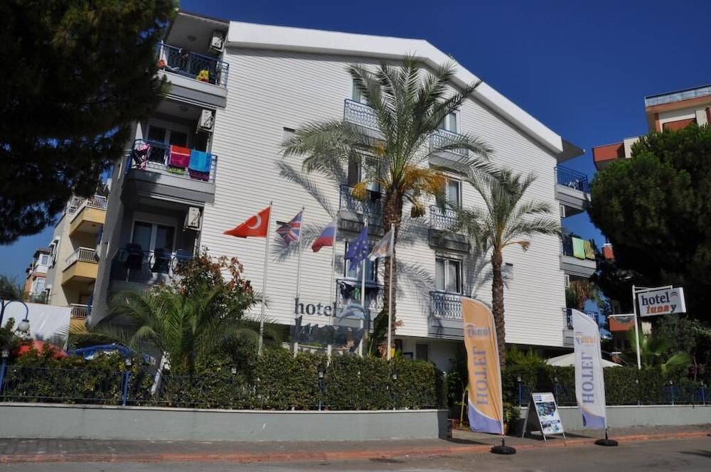 Hotel Lunay 1