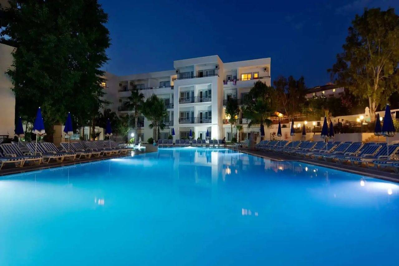 Side Nusso Beach Club 1