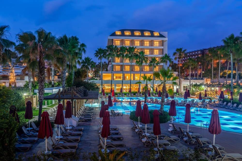 Trendy Palm Beach Adults Only 1