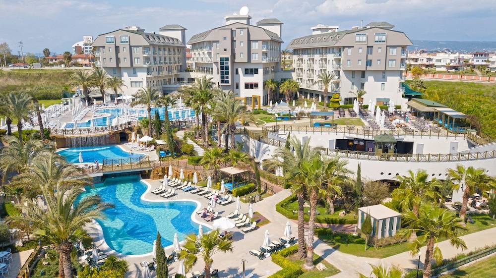 Novum Garden Side Hotel 1